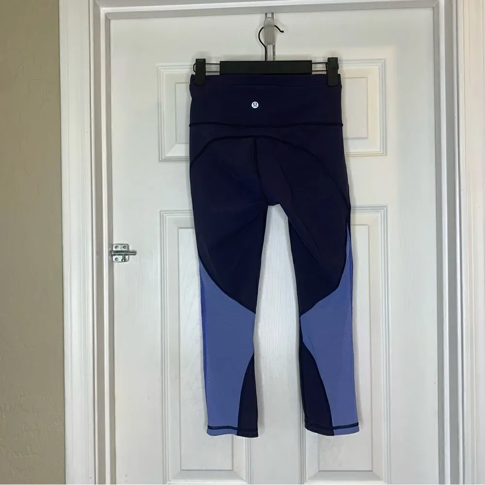 Lululemon Mix and Mesh Crop Navy Blue Size 4